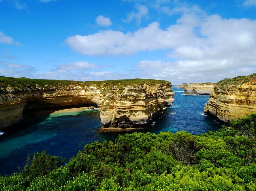 jcmi39 | The Arch: Natural Arch Formation in Port Campbell National Park