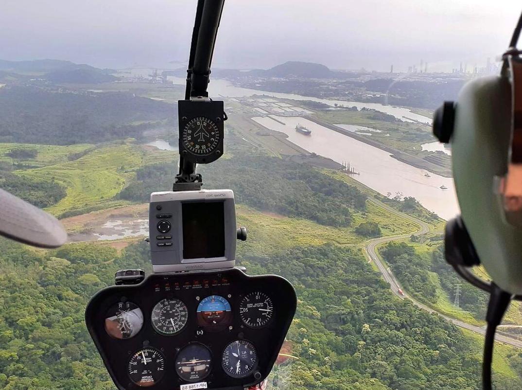 jcmi39 | Grampians Helicopters: Take a helicopter tour over the Grampians.