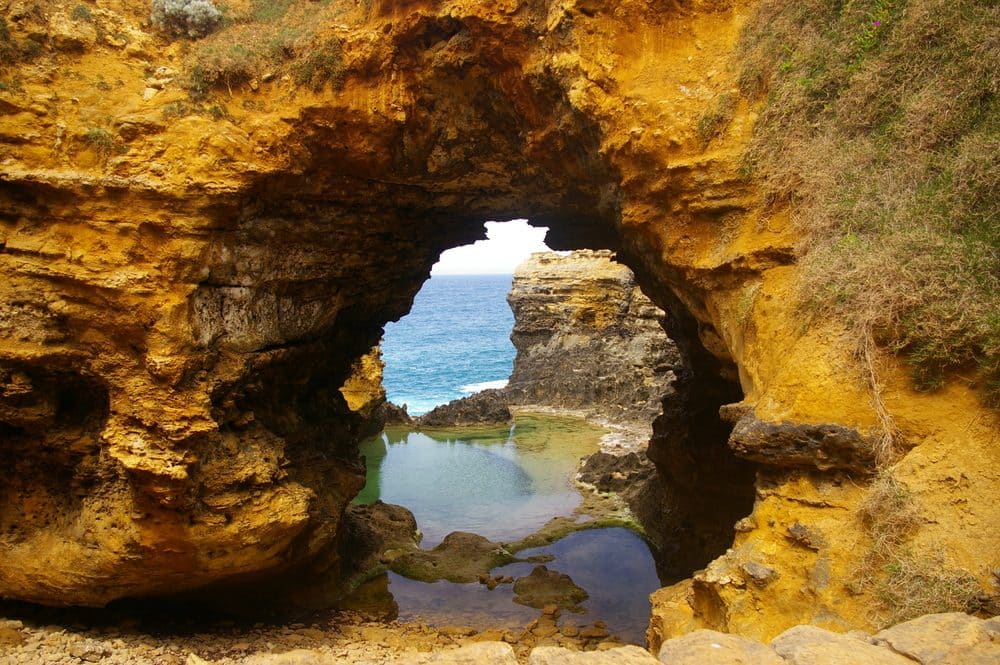 jcmi39 | The Arch: Natural Arch Formation in Port Campbell National Park